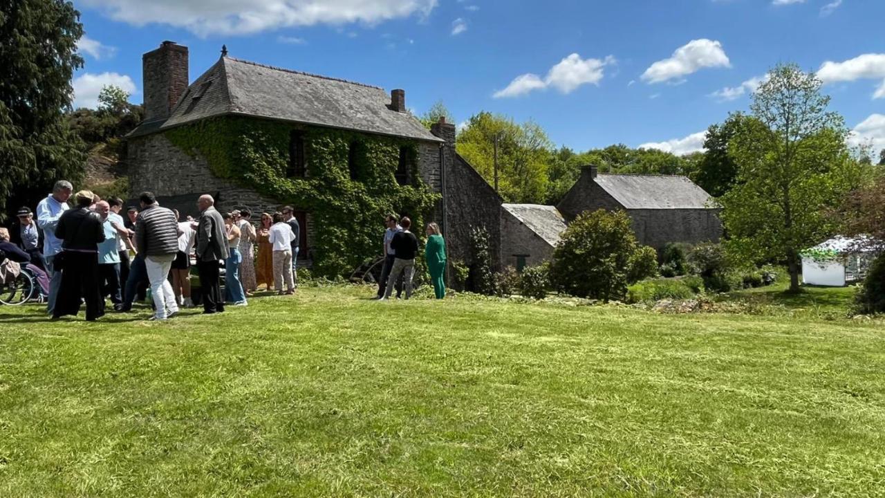Moulin Menhirs&zone Naturelle Protégée *