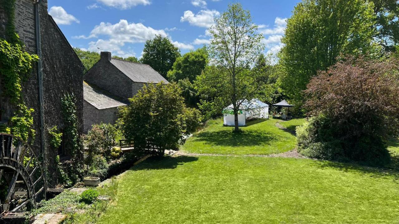 Moulin Menhirs&zone Naturelle Protégée *